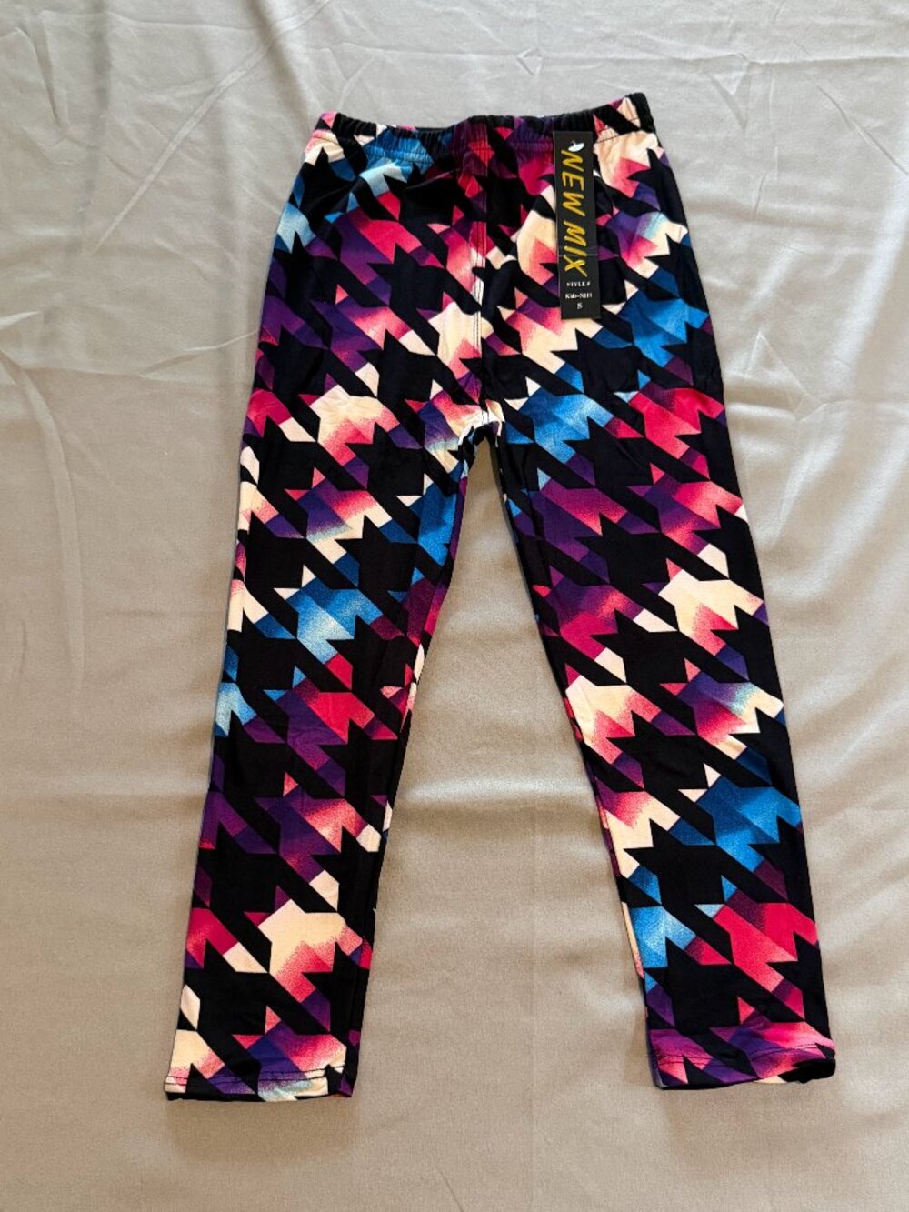 New Mix NWT Girls Buttery Soft Ankle Leggings Abstract Geometric Print Small